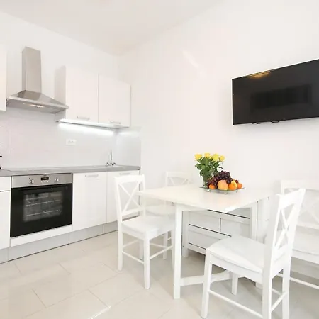 Apartment Lu