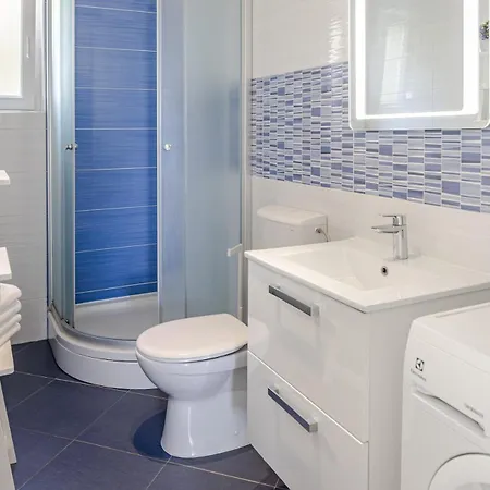 Apartman Lu *