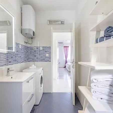 Lu Apartment
