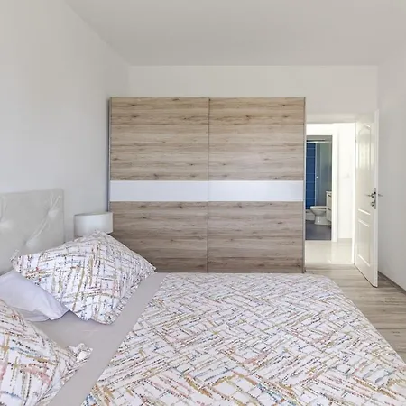 Apartment Lu